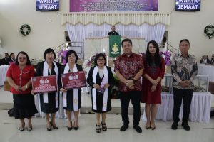 Ibadah Bersama GMIM Exodus Kumelembuai, Wagub Kandouw Ajak Jemaat Tanam Jagung