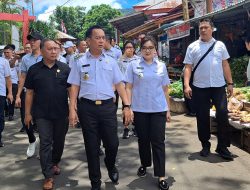Sidak Pasar Beriman, Walikota Caroll Senduk: Ketersediaan Bapok Masih Aman