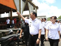 Caroll-Sendy Serukan Pasar Beriman Tomohon Harus Tampil Bersih dan Rapi