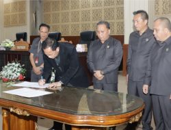 Walikota CS Apresiasi Kinerja DPRD Selesaikan Ranperda Perubahan Pajak Daerah dan Retribusi