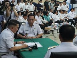 Gubernur YS dan Walikota CS Jadi Saksi 5 Pasangan Nikah Massal dari Tomohon