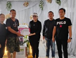 Melayat ke Rumah Duka Keluarga Lagare-Pangkey, Wawali Sendy Beri Penghiburan dan Serahkan Santunan Duka