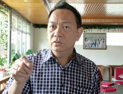 Walikota Caroll Warning Lurah Realisasi PBB Masih Dibawah 50 Persen, Tak Capai Dievaluasi!