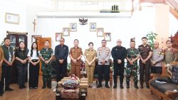 Bahas Isu Kamtibmas, Walikota Caroll Senduk Pimpin Rapat Tim Kewaspadaan Dini