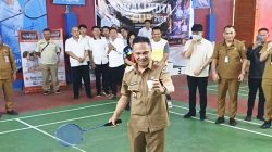 Edwin Roring Buka Turnamen Bulutangkis “Wali Kota CUP 2026”
