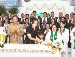 Hadiri HUT ke 80 GMIM Bait-Lahim Talete Satu, Wawali Sendy Kutip Pesan Wali Kota Tomohon