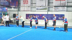 Kompak! Caroll-Sendy Gebuk Bola Pertama Pembukaan Turnamen Padel Terbesar di Kota Tomohon